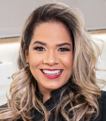 Dra Marcela Sena